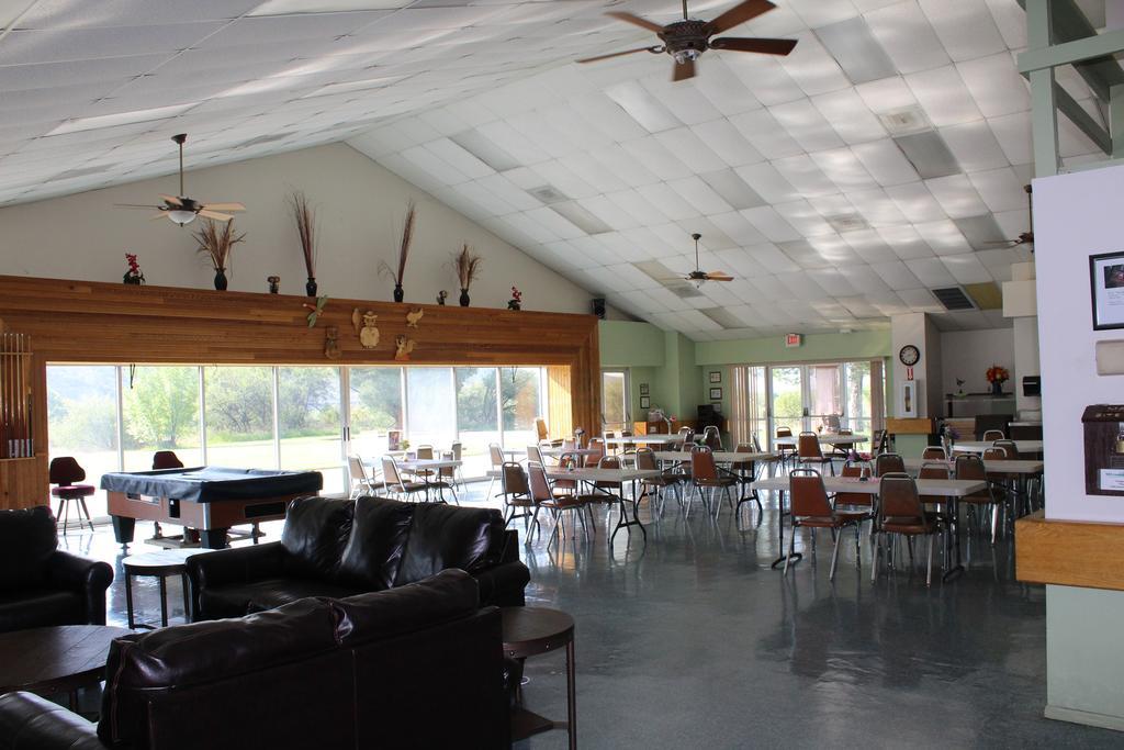 Verde Valley One-Bedroom Park Model Cabin 14 Cottonwood Exterior foto